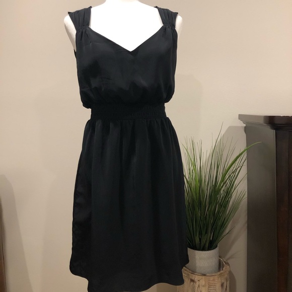 Banana Republic Dresses & Skirts - BANANA REPUBLIC any occasion dress